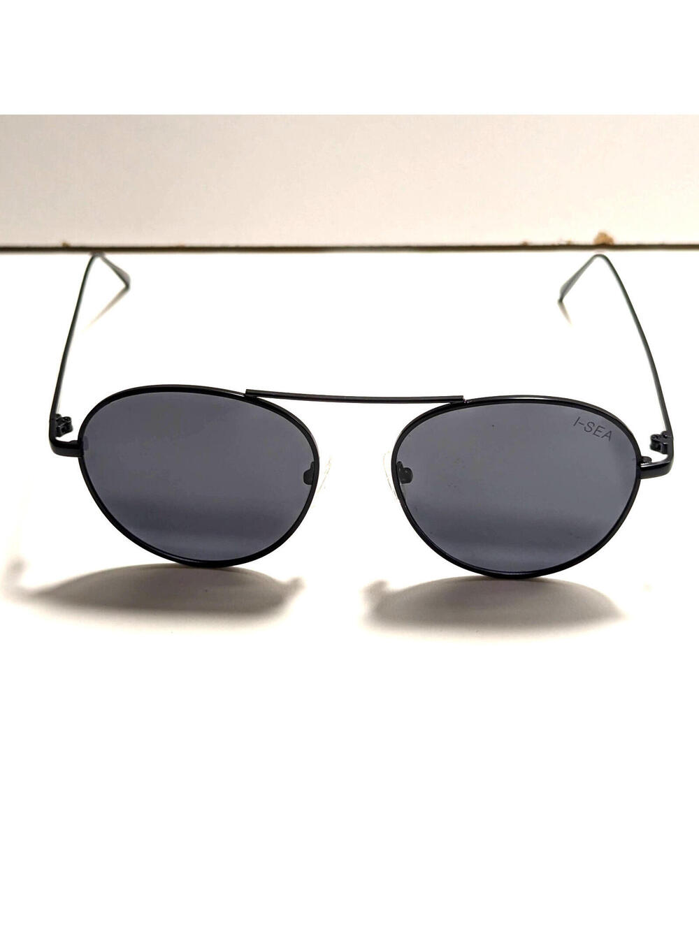 I-SEA Ahoy Sleek Black Metal Frames Sunglasses Dark Lenses Round Classic Style